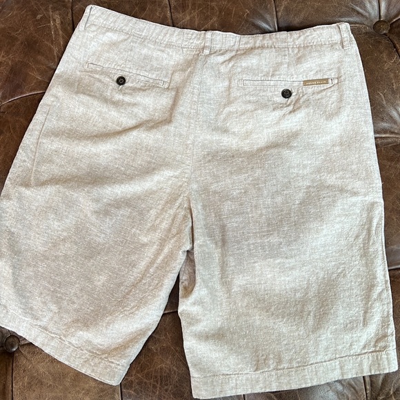 Perry Ellis - Picture 2 of 5